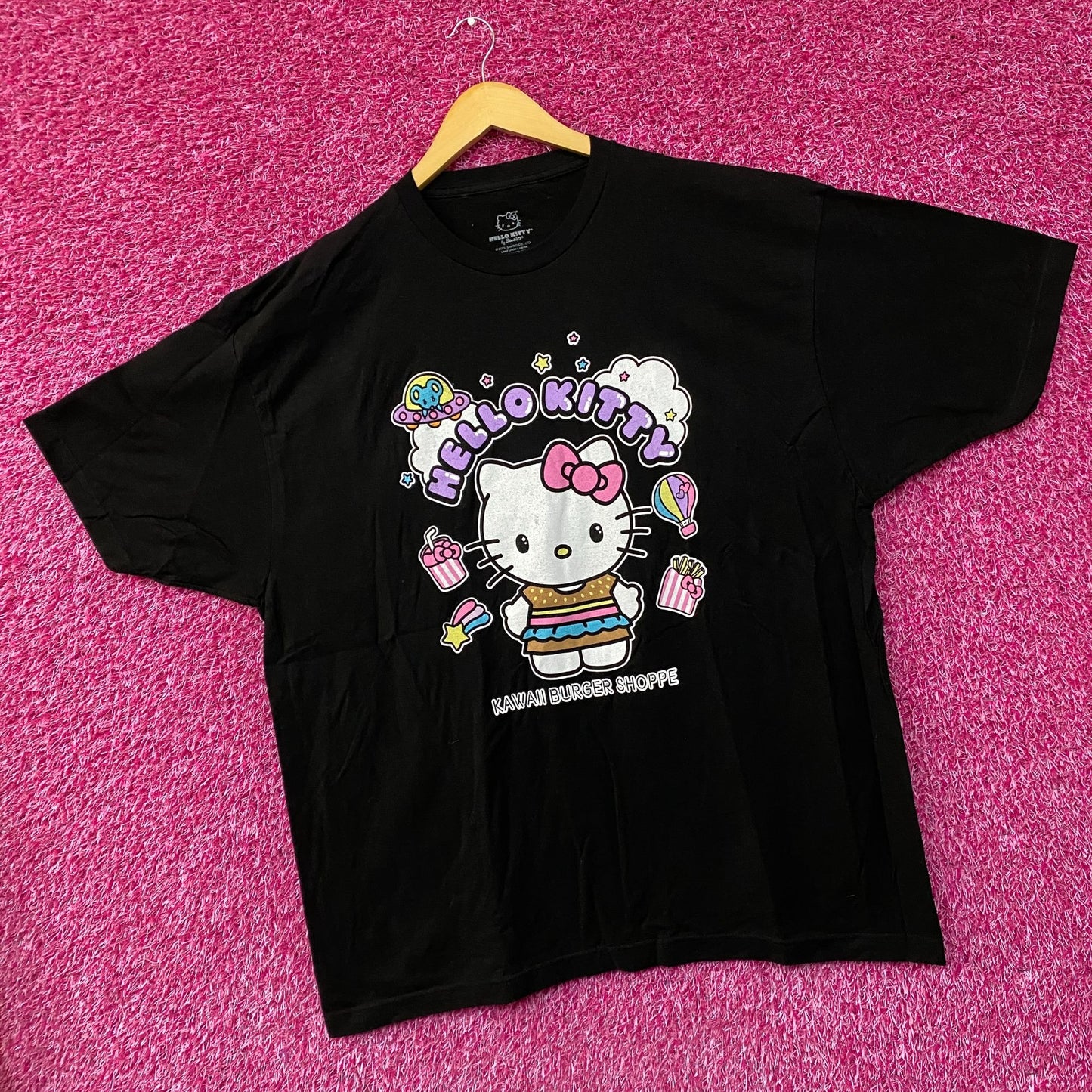 Hello Kitty Kawaii Burger Shoppe by Sanrio T-Shirt 2X