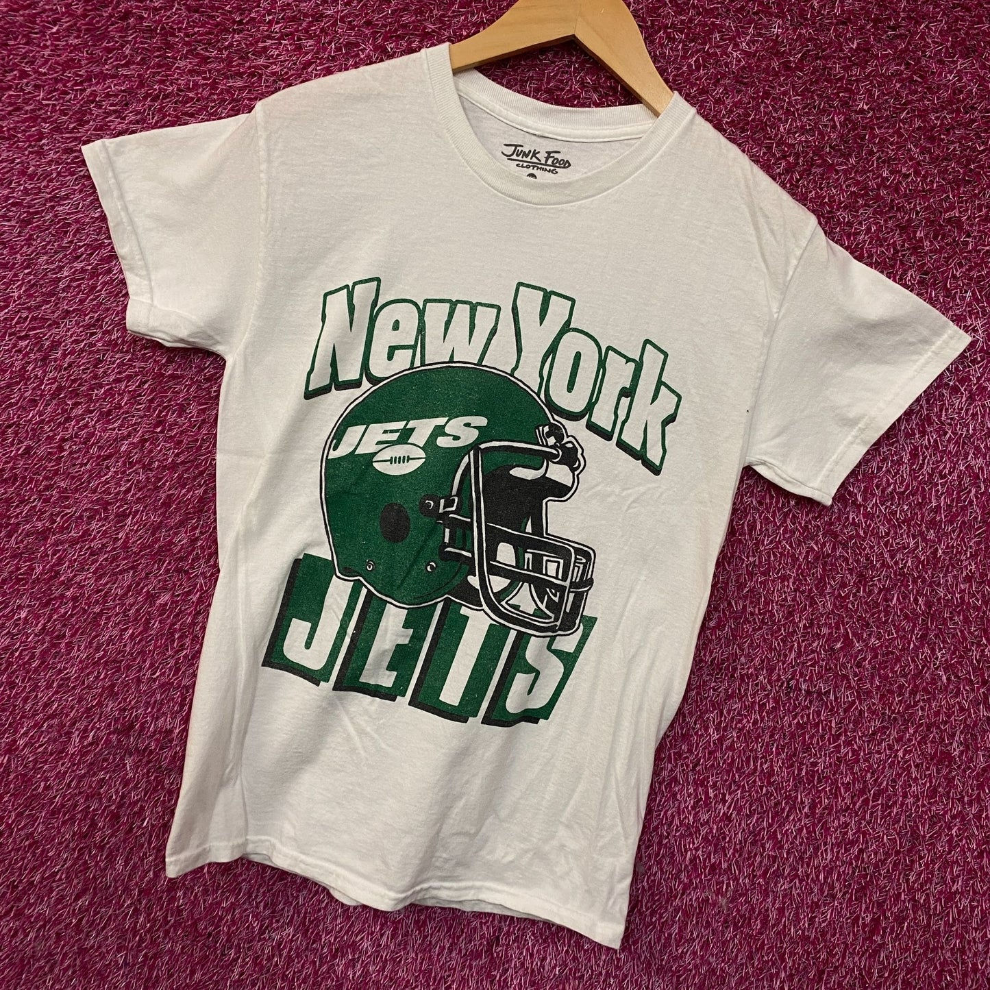 Junk Food Clothing NFL New York Jets Throwback Helmet Graphic T-Shirt XS