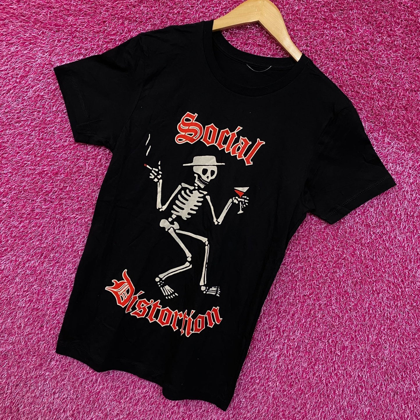 Social Distortion Skelly Drinking & Smoking Punk Band Tee S