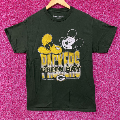 Disney x Junk Food NFL Green Bay Packers Mickey Mouse Kick Back Green Shirt Small