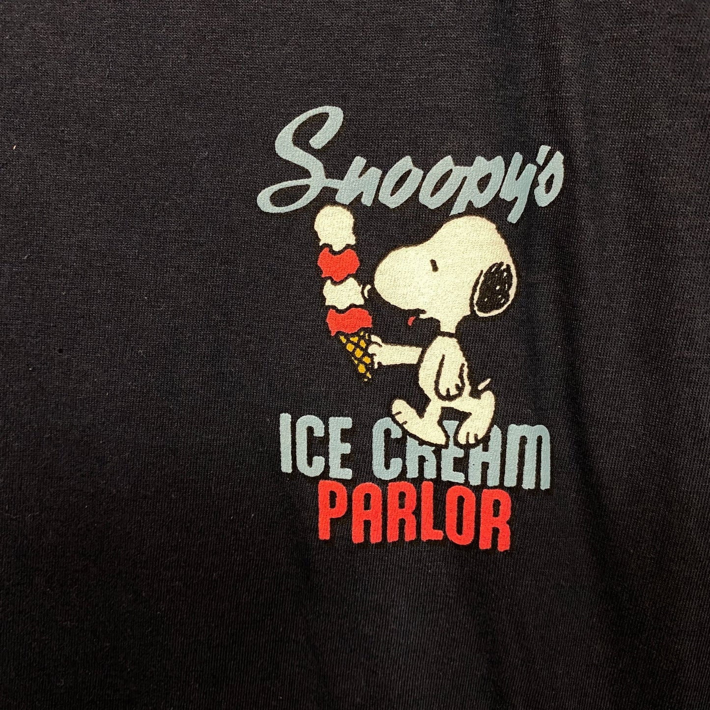 Peanuts Snoopy Ice Cream Parlor Graphic Tee Large