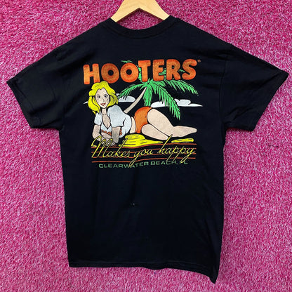 Hooters "Makes You Happy" Clearwater Beach Graphic T-shirt Medium