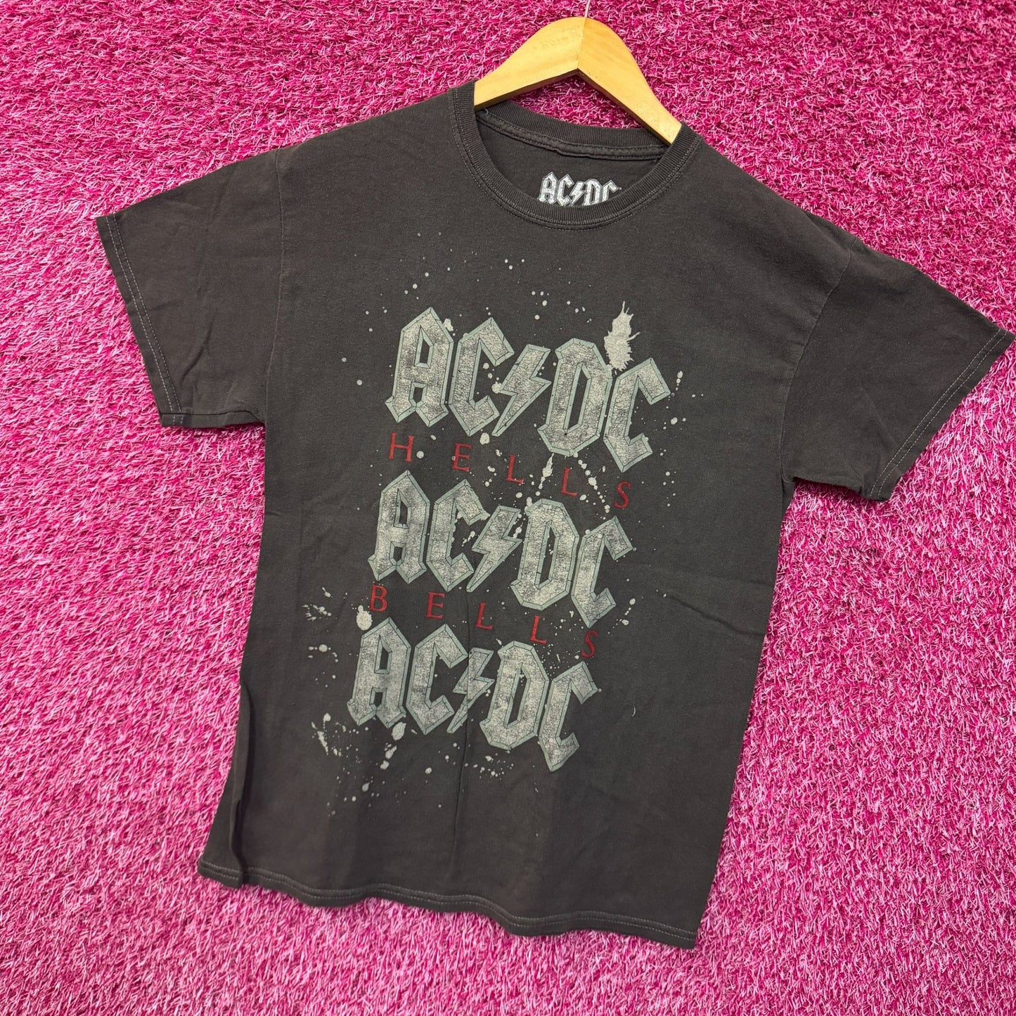 AC/DC Splatter Spell Out Hells Bells Hard Rock Band Tee M