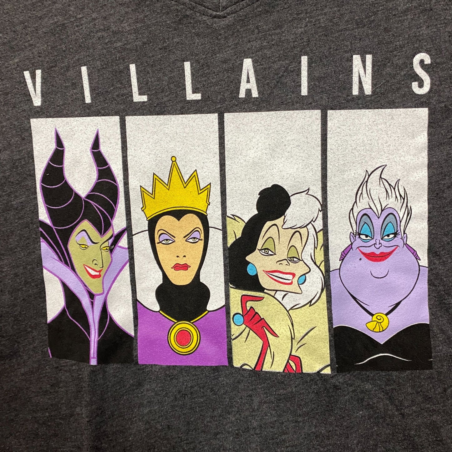 Disney Women Villains Graphic Design T-Shirt M