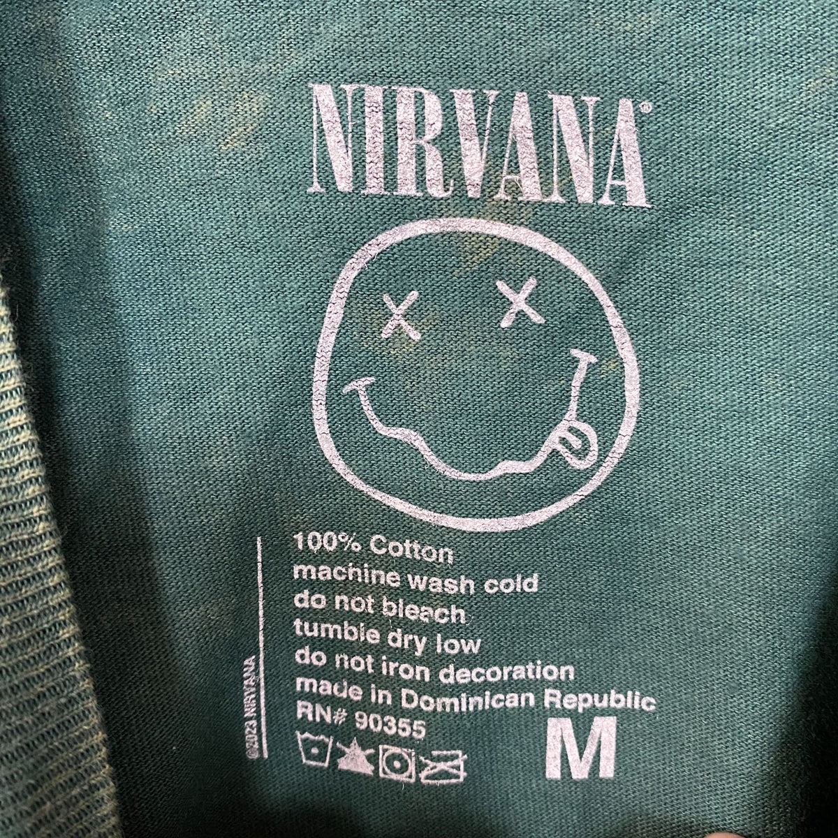 Nirvana Nevermind Album Dead Smiley Face Logo T-Shirt Medium