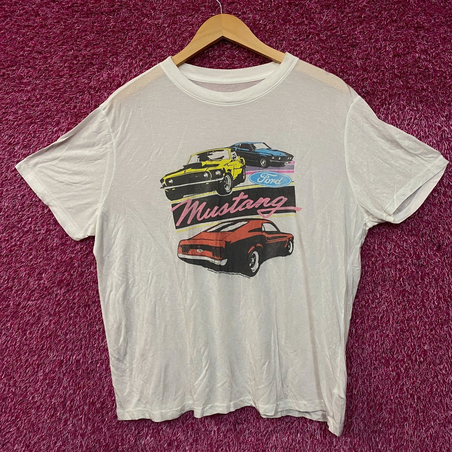 Ford Mustangs Short Sleeve Graphic Women's Tissue T-Shirt Large