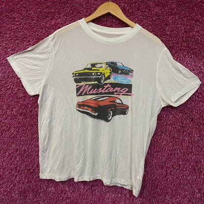 Ford Mustangs Short Sleeve Graphic Women's Tissue T-Shirt Large