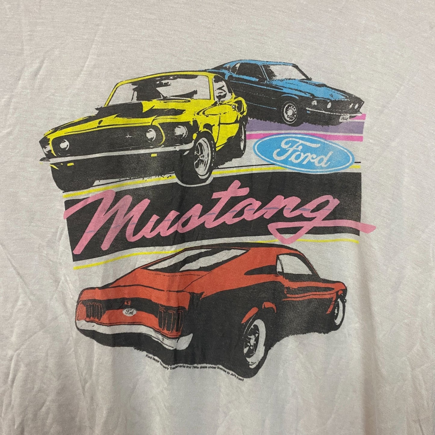 Ford Mustangs Short Sleeve Graphic Women's Tissue T-Shirt Large