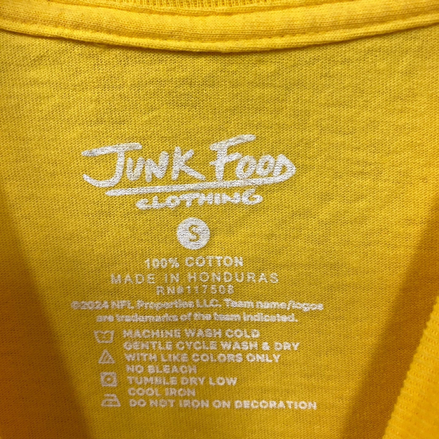 Junk Food Clothing Pittsburgh Steelers Breakthrough T-Shirt Small