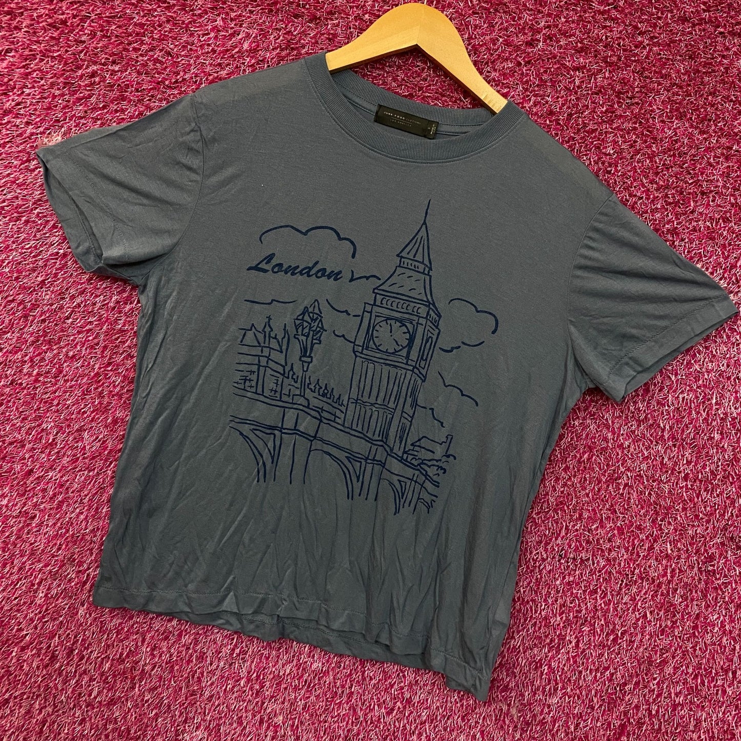 Junk Food Clothing "London Big Ben Vintage Style Women's Tissue Tee Small