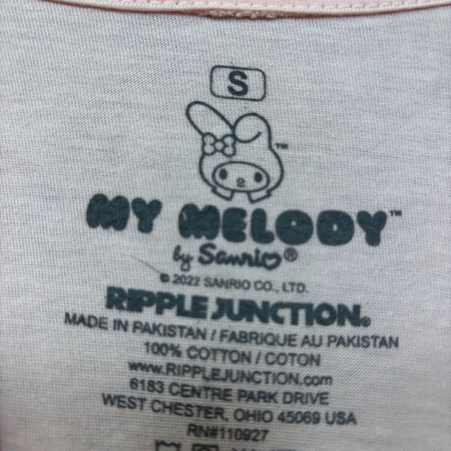 Sanrio My melody Kawaii Witch Graphic Design T-Shirt Small