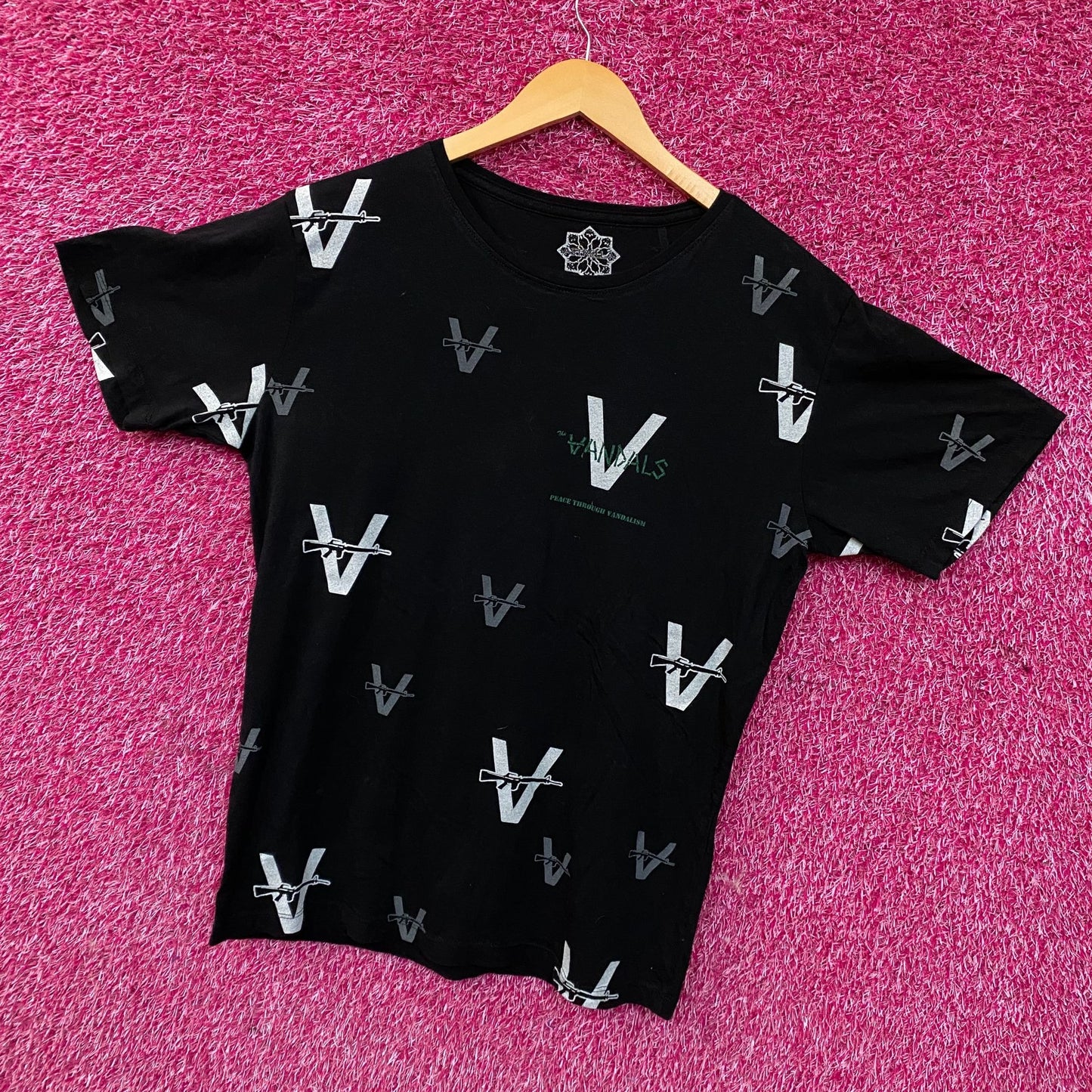 The Vandals Punk Rock Band T-Shirt Medium