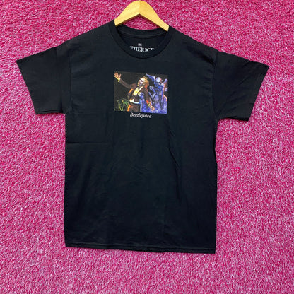 Beetlejuice Tombstone Scene Classic Movie T-Shirt Medium