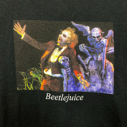 Beetlejuice Tombstone Scene Classic Movie T-Shirt Medium
