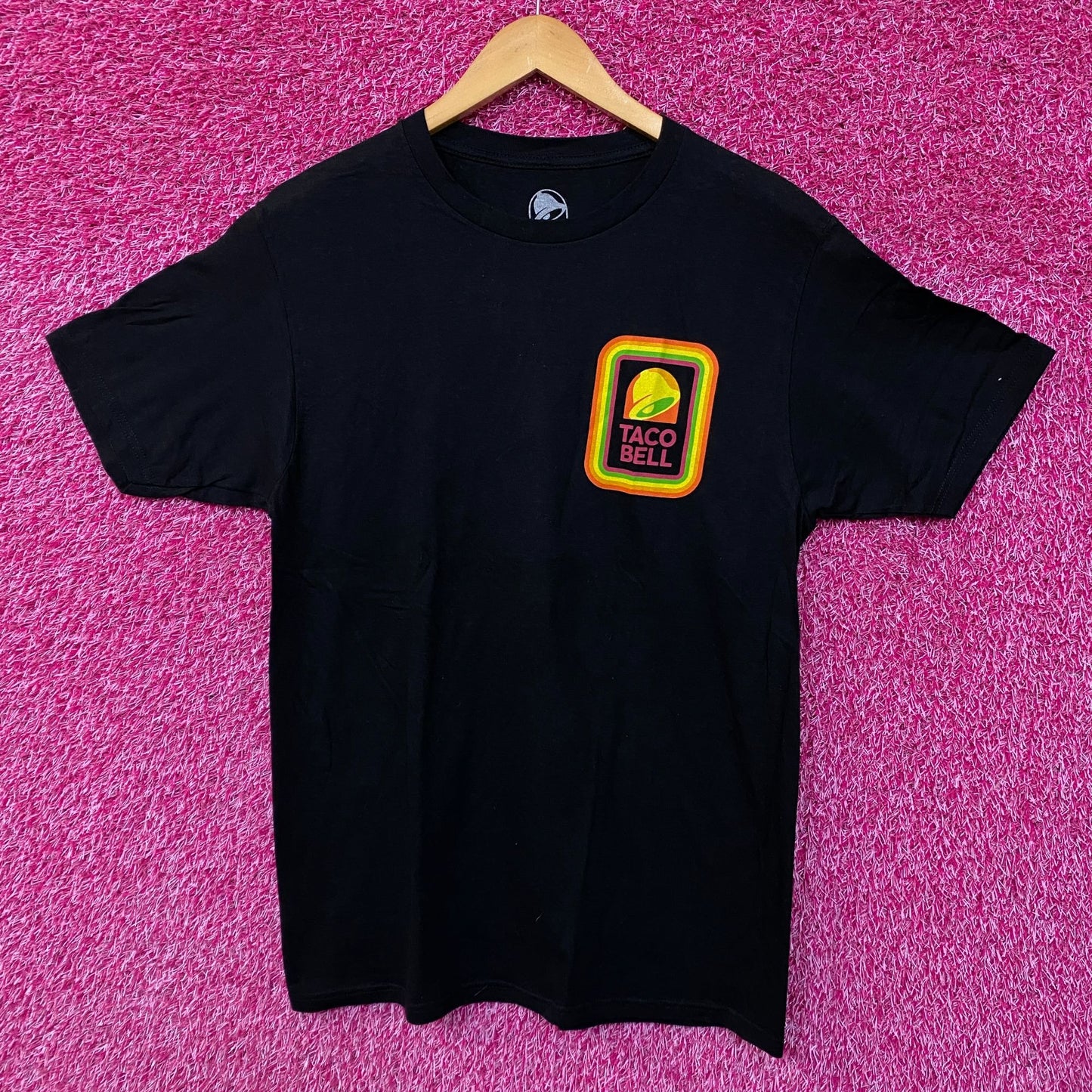 Taco Bell Logo Tshirt size medium