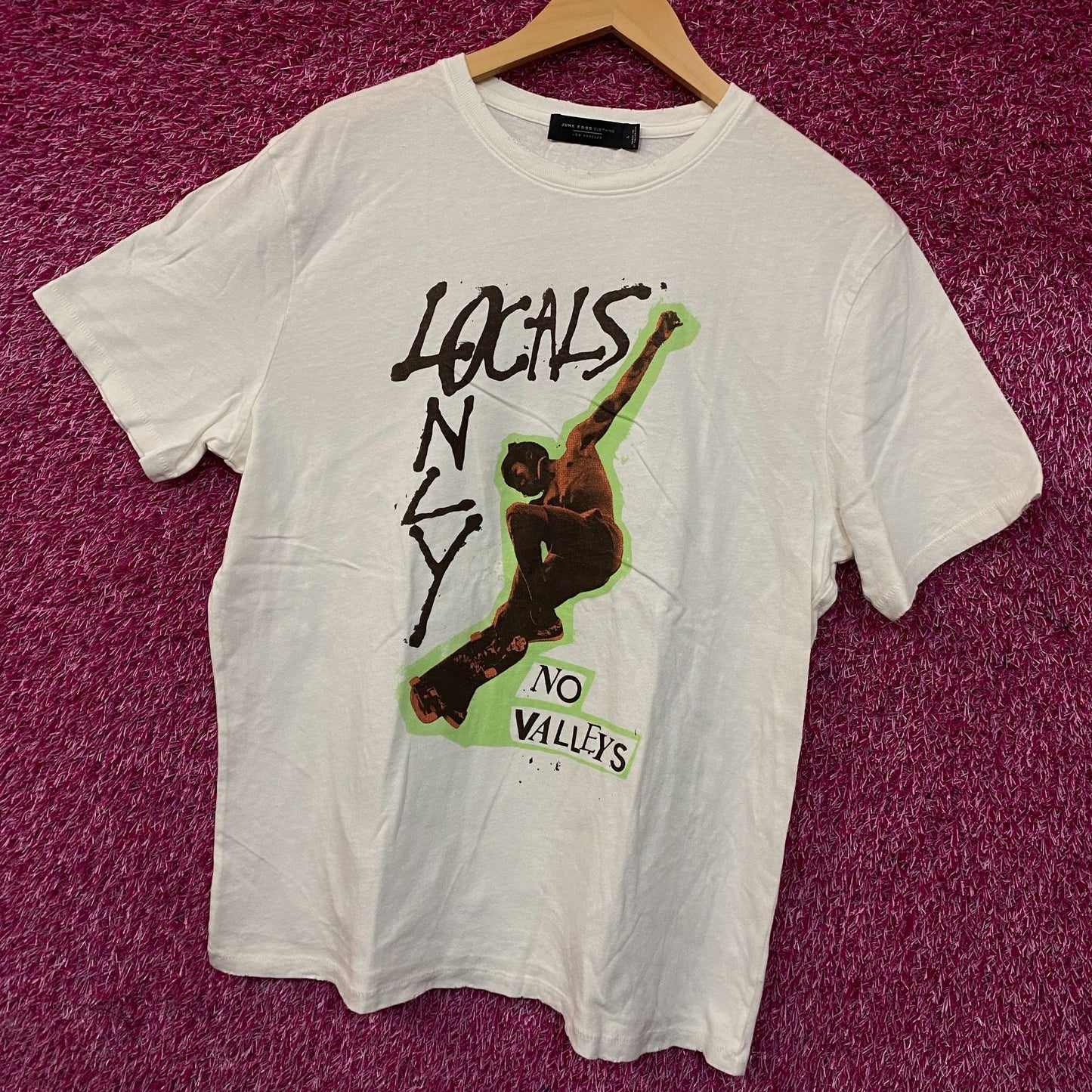 Junk Food Clothing Locals Only No Valley Vintage Style Graphic Tee Large