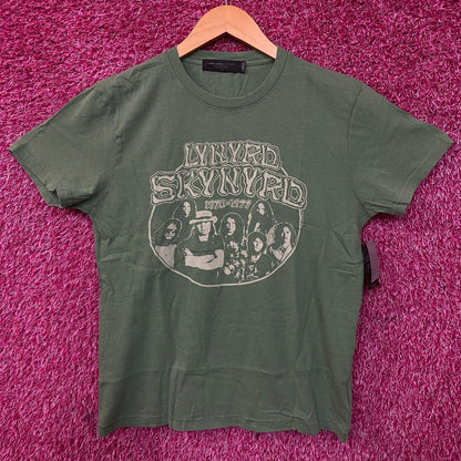 Lynyrd Skynyrd Women's Rock Retro T-Shirt Small