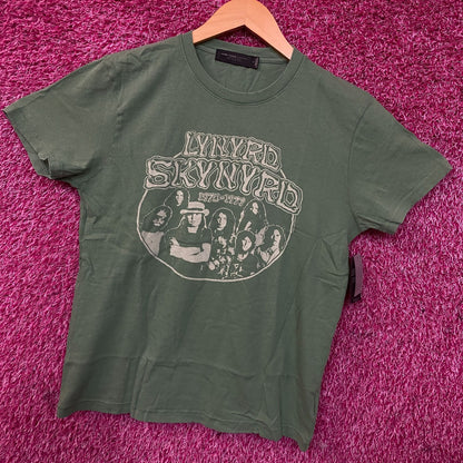 Lynyrd Skynyrd Women's Rock Retro T-Shirt Small