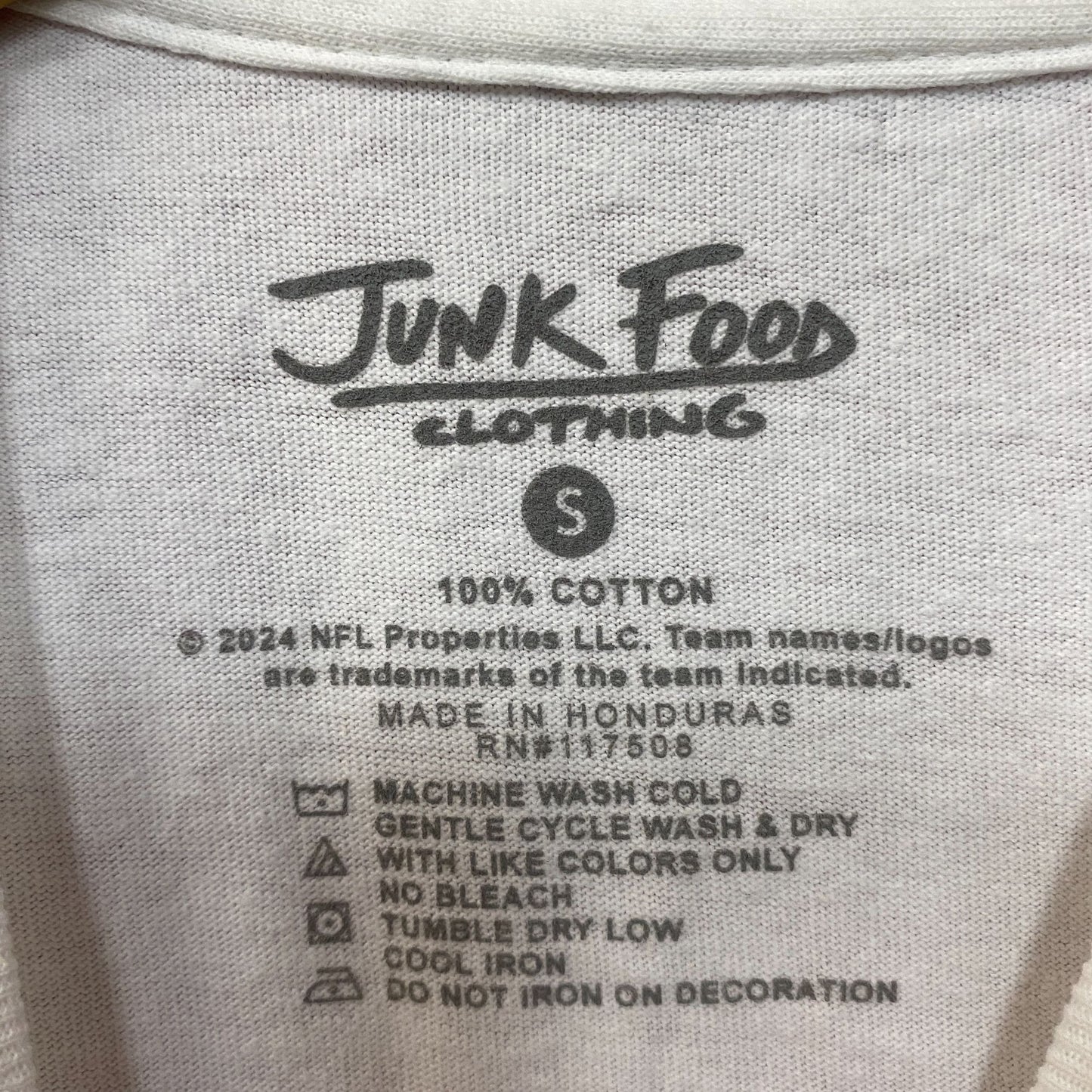 Junk Food Clothing NFL Houston Texans Throwback Helmet Logo T-Shirt Small