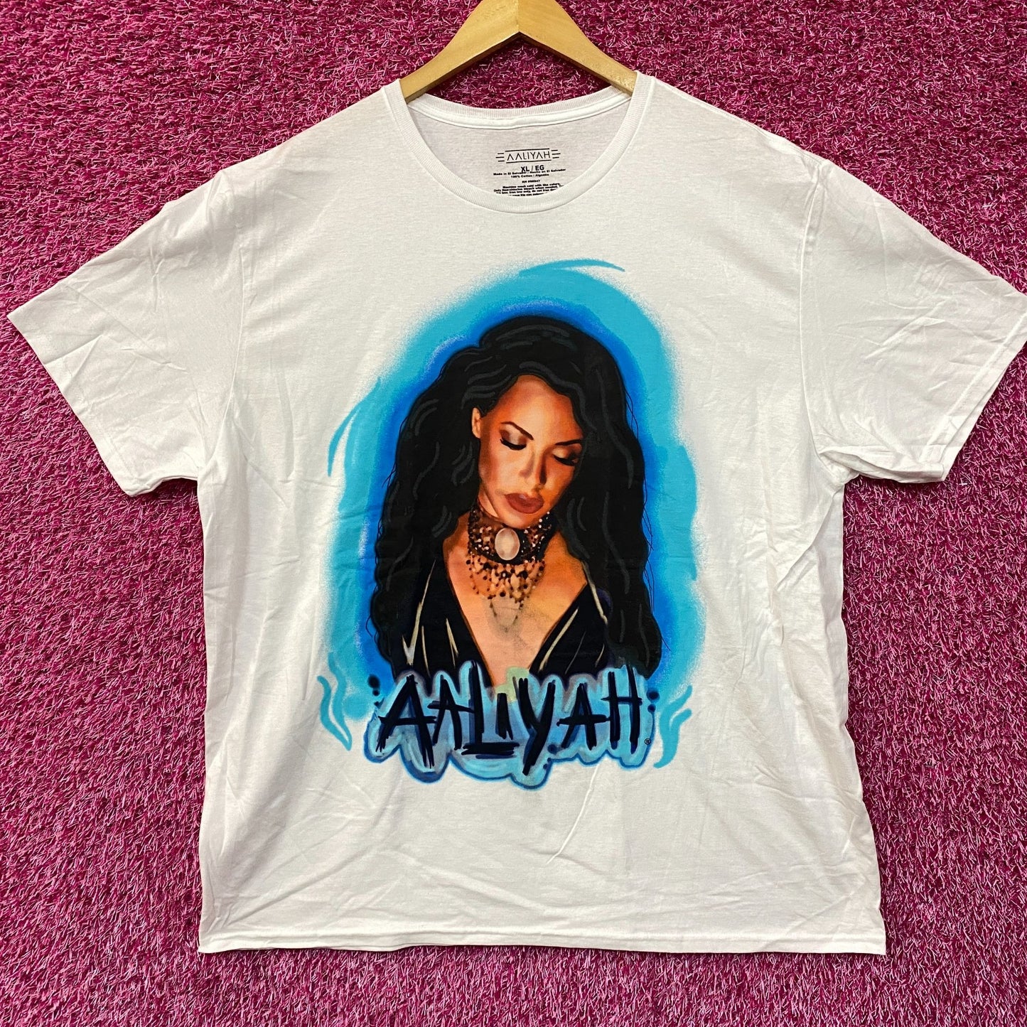 Aaliyah Airbrush Queen of Urban Pop Self-titled Album T-Shirt XL