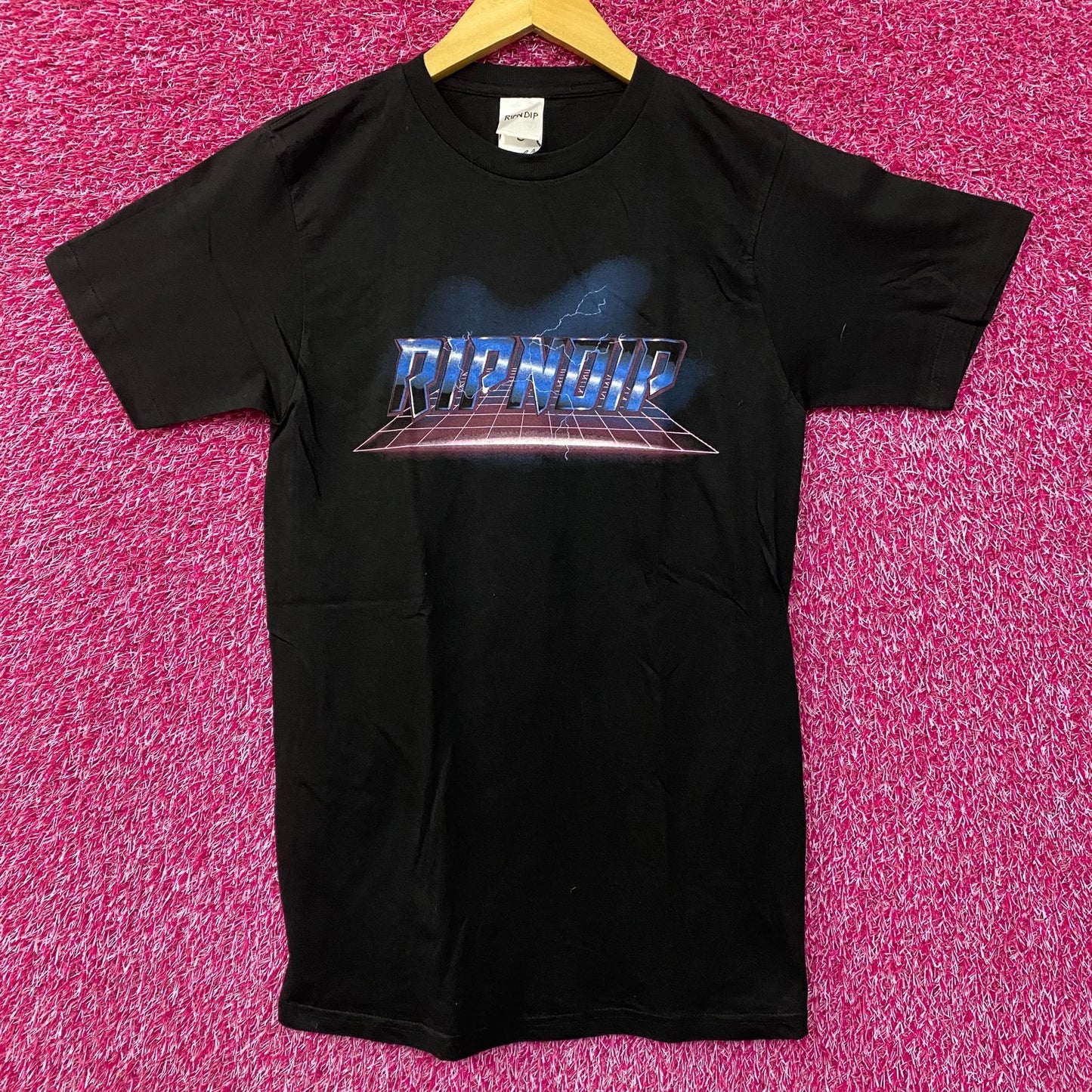 RIPNDIP Rave Graph Design T-Shirt Small