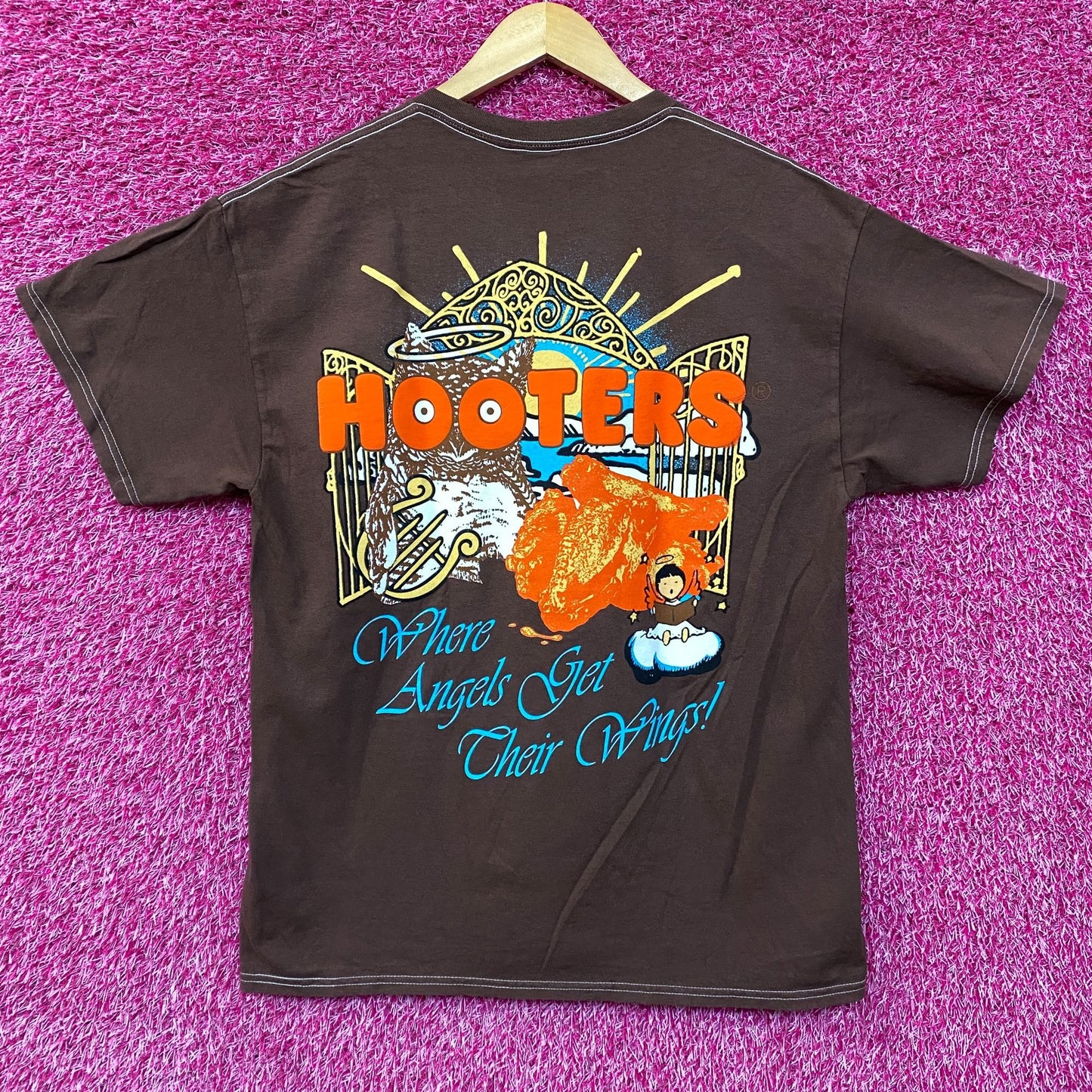 Hooters Where Angels Get their Wings Graphic Design Promo T-shirt Large