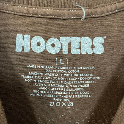 Hooters Where Angels Get their Wings Graphic Design Promo T-shirt Large