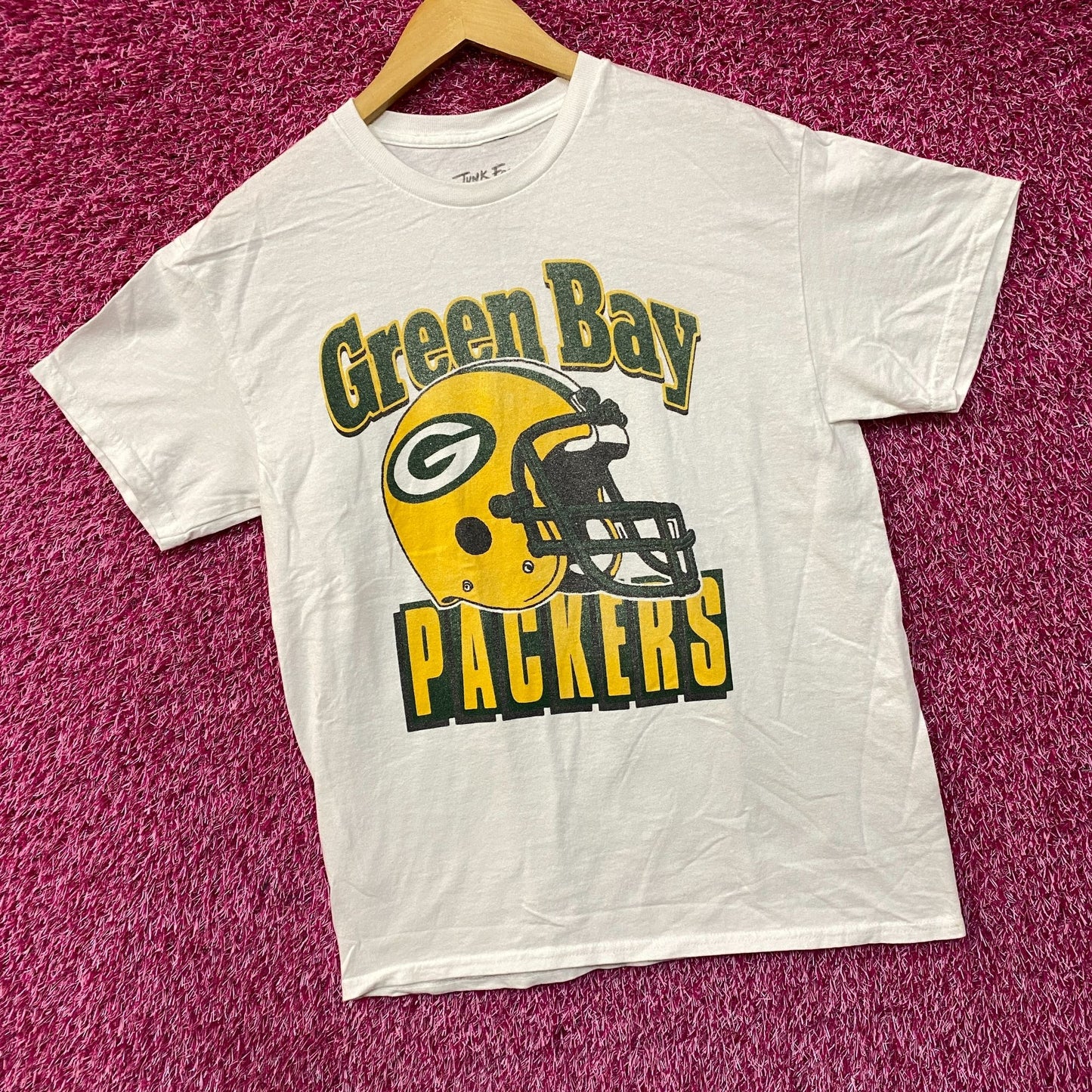 Junk Food Clothing NFL Green Bay Packers Throwback Helmet Logo T-Shirt Small