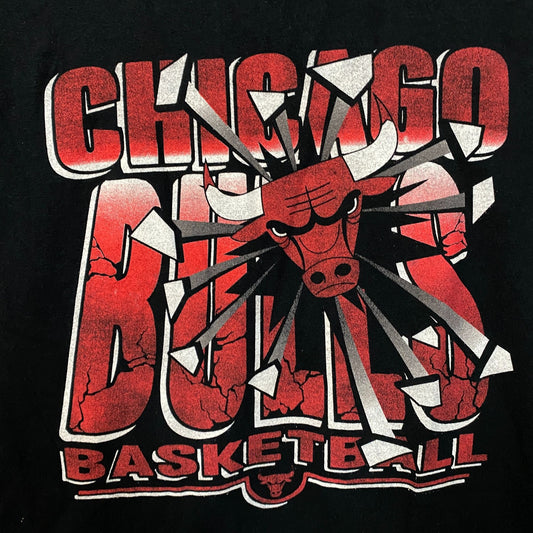 Junk Food Clothing Chicago Bulls Break Through Graphic T-Shirt 2XL