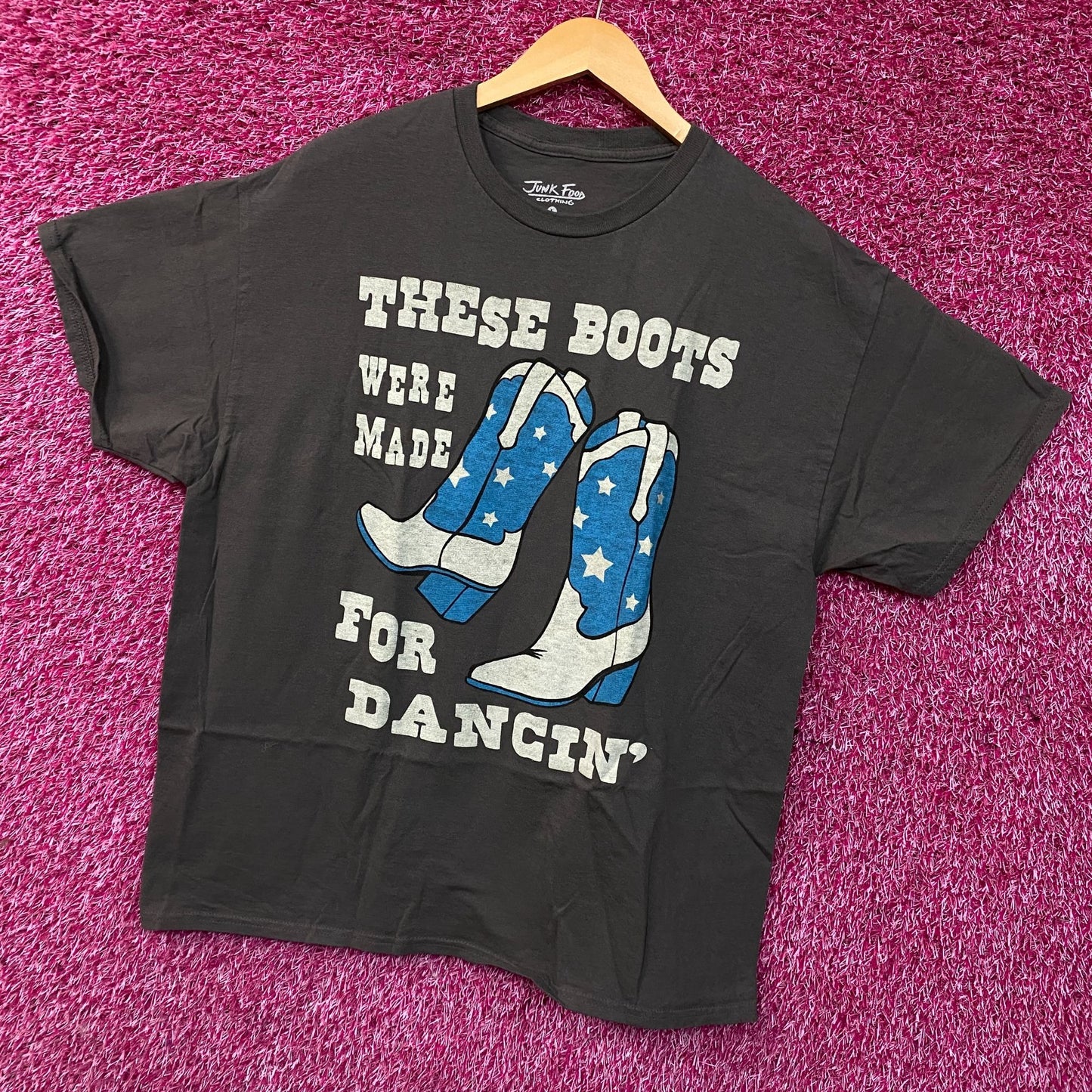 Junk Food These Boots Were Made For Dancin' Easy Graphic Women's Tee Large