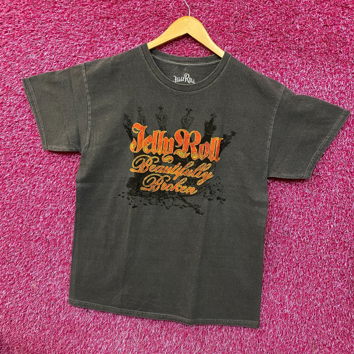 Jelly Roll Beautifully Broken Graphic Album T-shirt medium