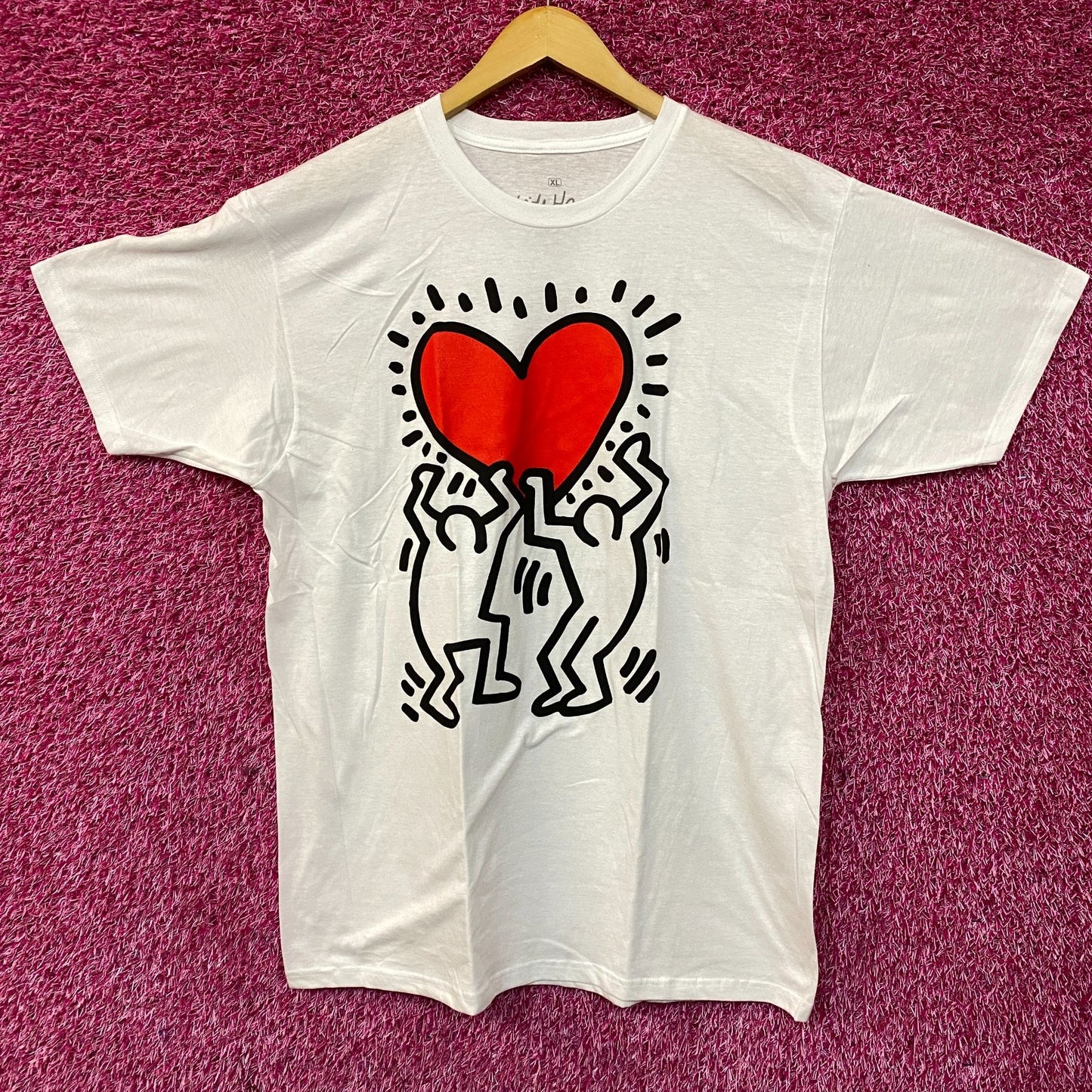 Keith Harring Two People Holding Heart Pop Art T-Shirt XL