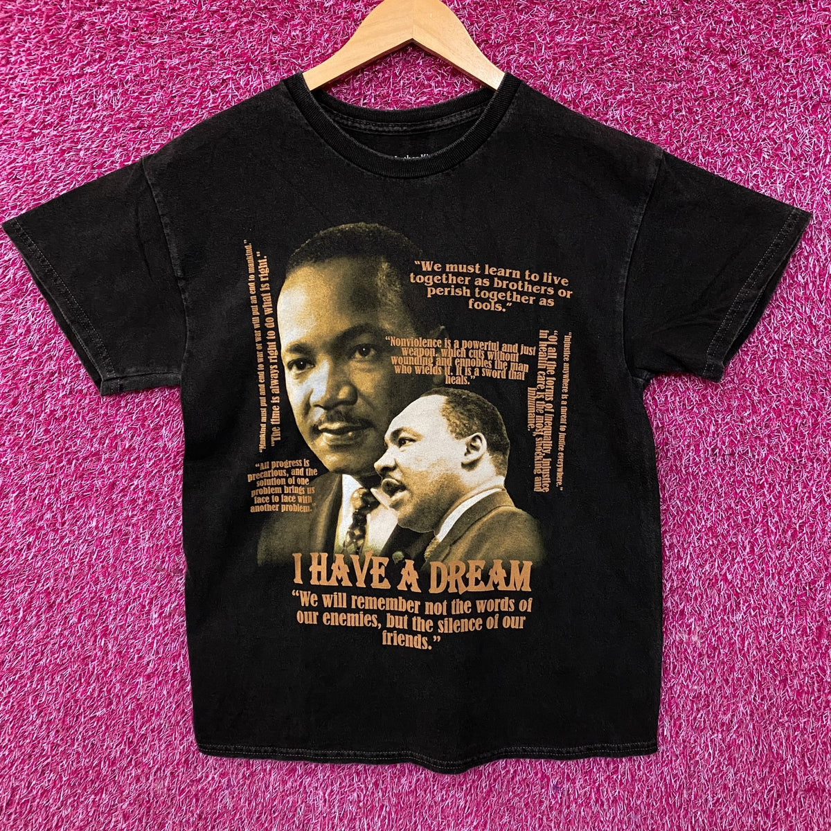 Martin Luther King Jr. Famous Quotes Tshirt size Small