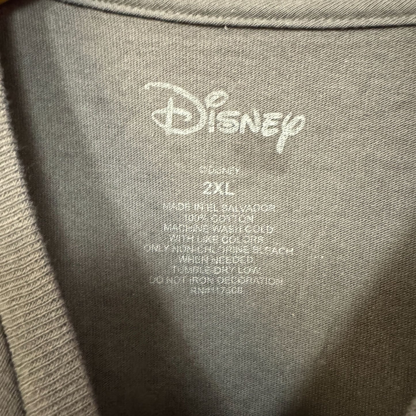 Kingdom Hearts Sora stained glass T-shirt size 2XL.