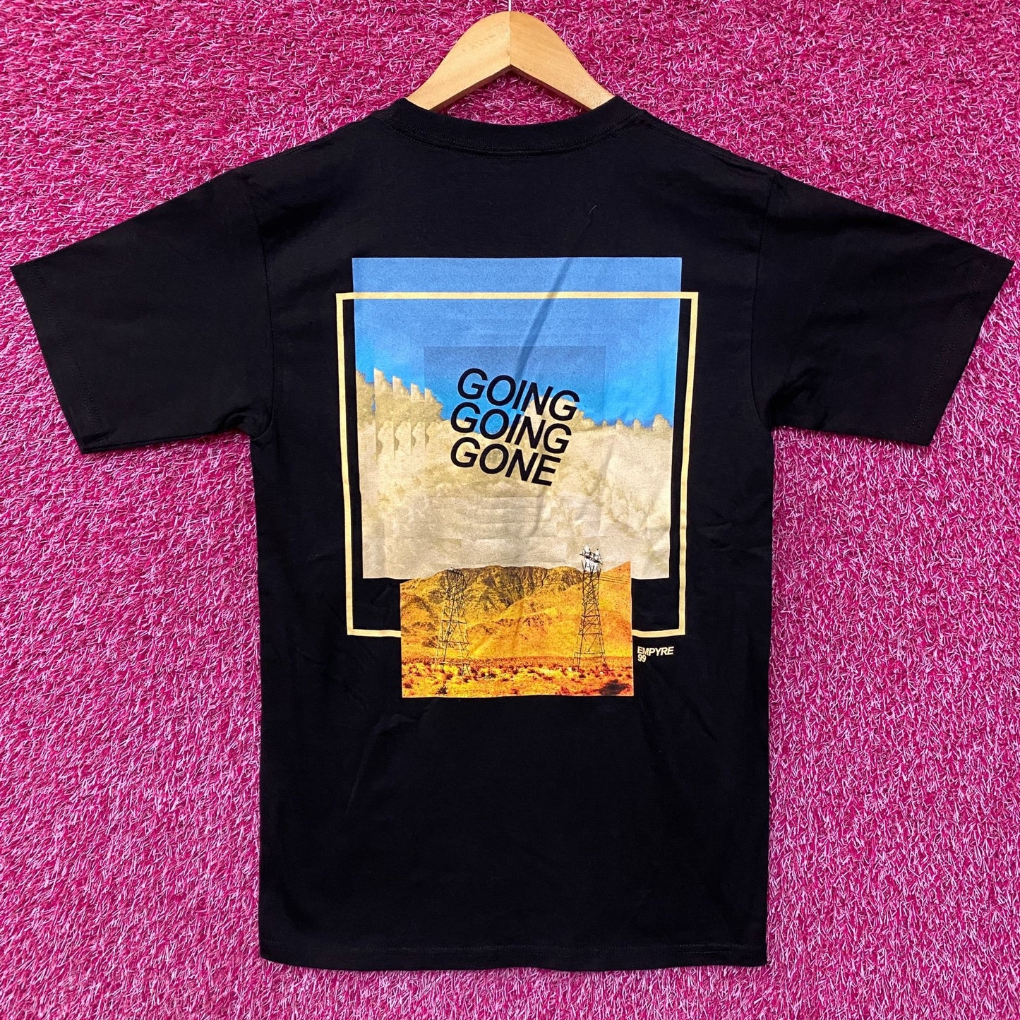 Empyre Going Going Gone T-shirt Small