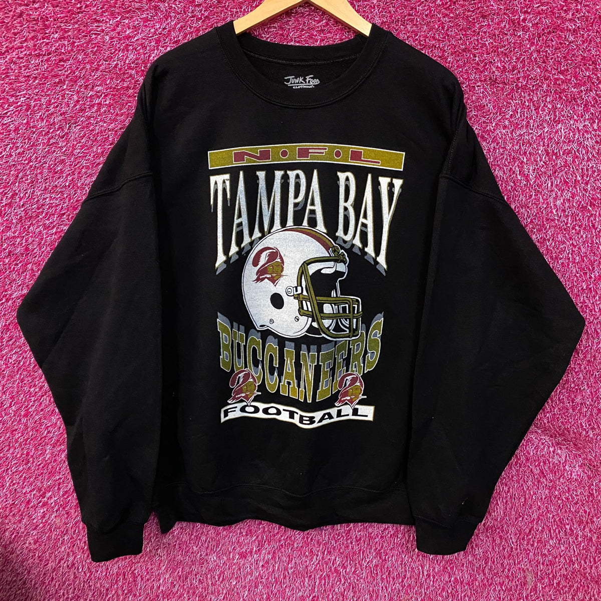 Tampa Bay Buccaneers Junk Food Helmet Crew Fleece size XL