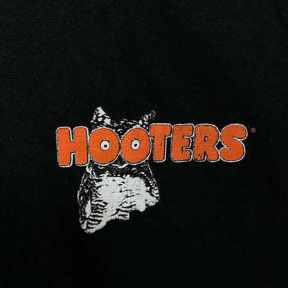 Hooters Racing Delightfully Tacky Since '83 Graphic T-Shirt Medium