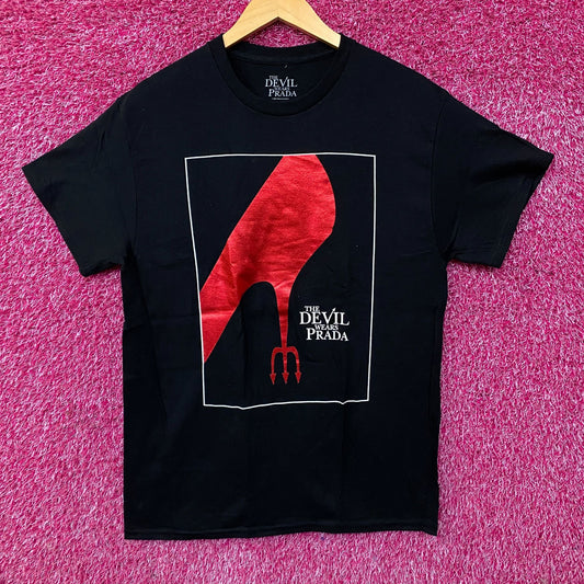 The Devil Wears Prada Red Foil Fashion Theater Poster Tee Medium