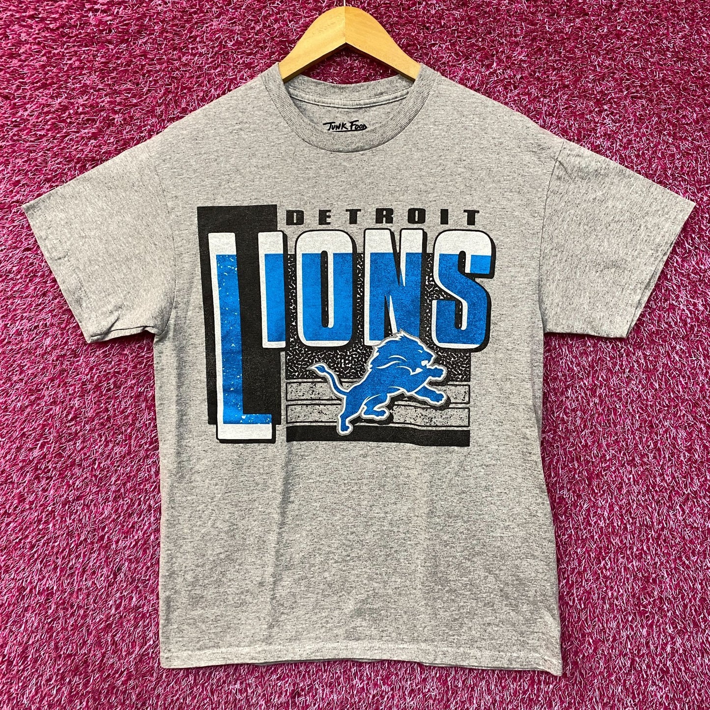 Junk Food Clothing NFL Detroit Lions Complete T-Shirt Small