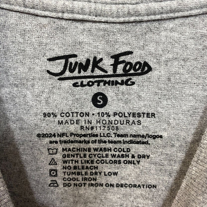 Junk Food Clothing NFL Detroit Lions Complete T-Shirt Small