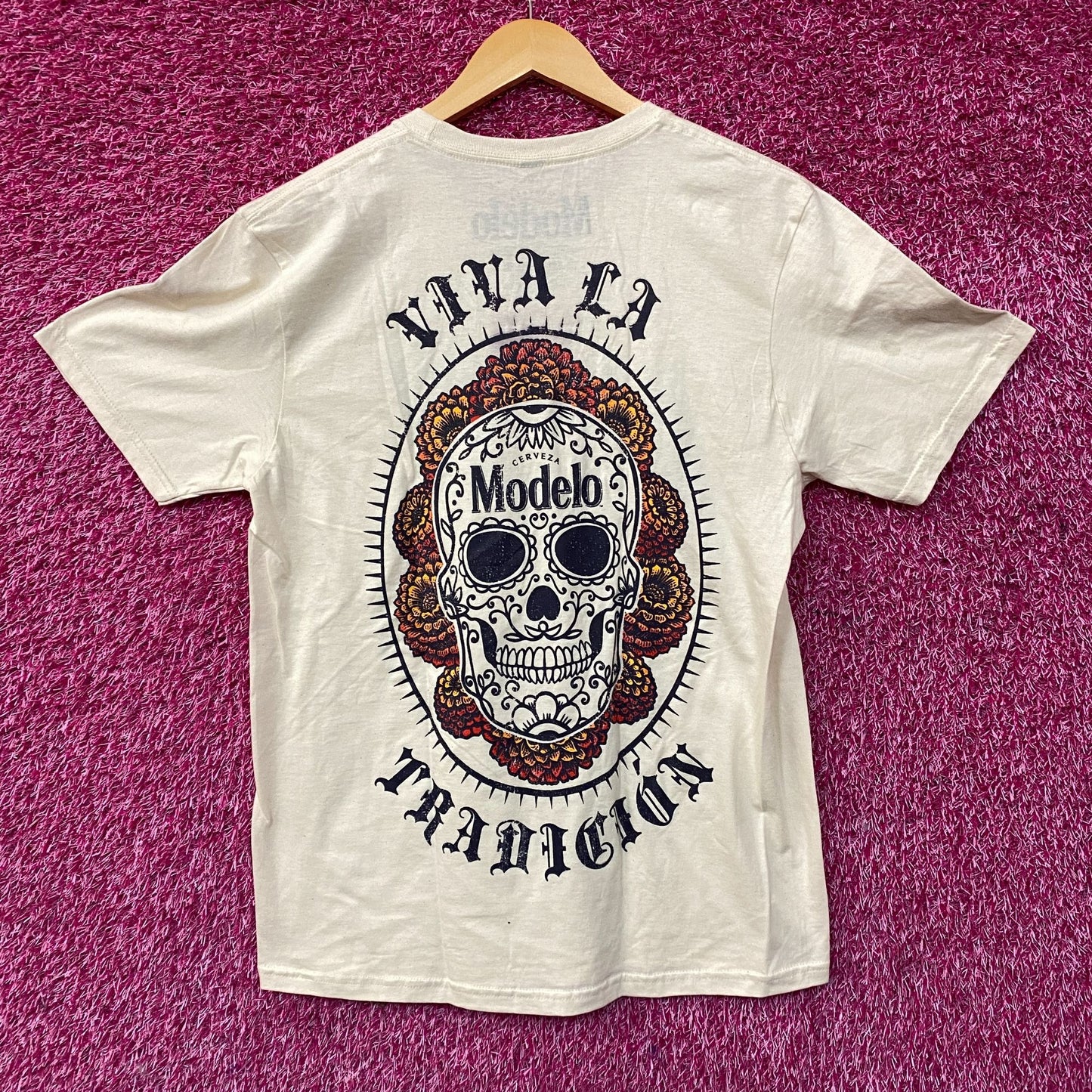Modelo Viva La Tradicion Dia De Los Muertos Sugar Skull T-Shirt Medium