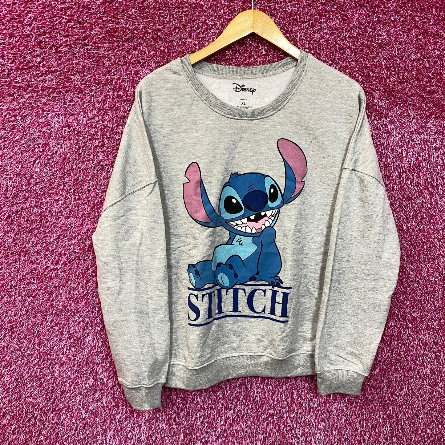 Happy Stitch Disney Animated Movie Lilo & Stitch Crewneck XL