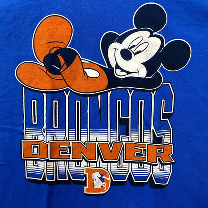 Disney x Junk Food NFL Denver Broncos Mickey Mouse Kick Back T-Shirt Medium