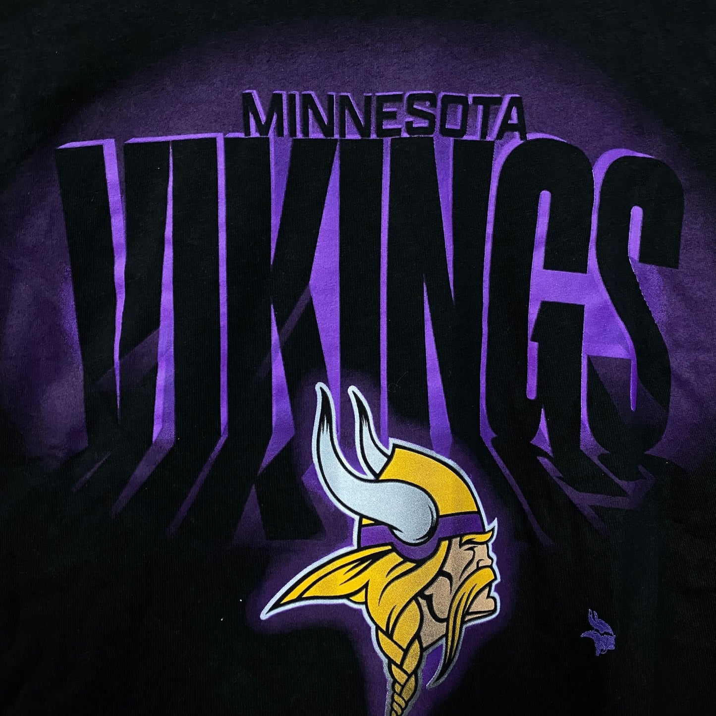 FOCO NFL Minnesota Vikings Logo Graphic T-Shirt Small