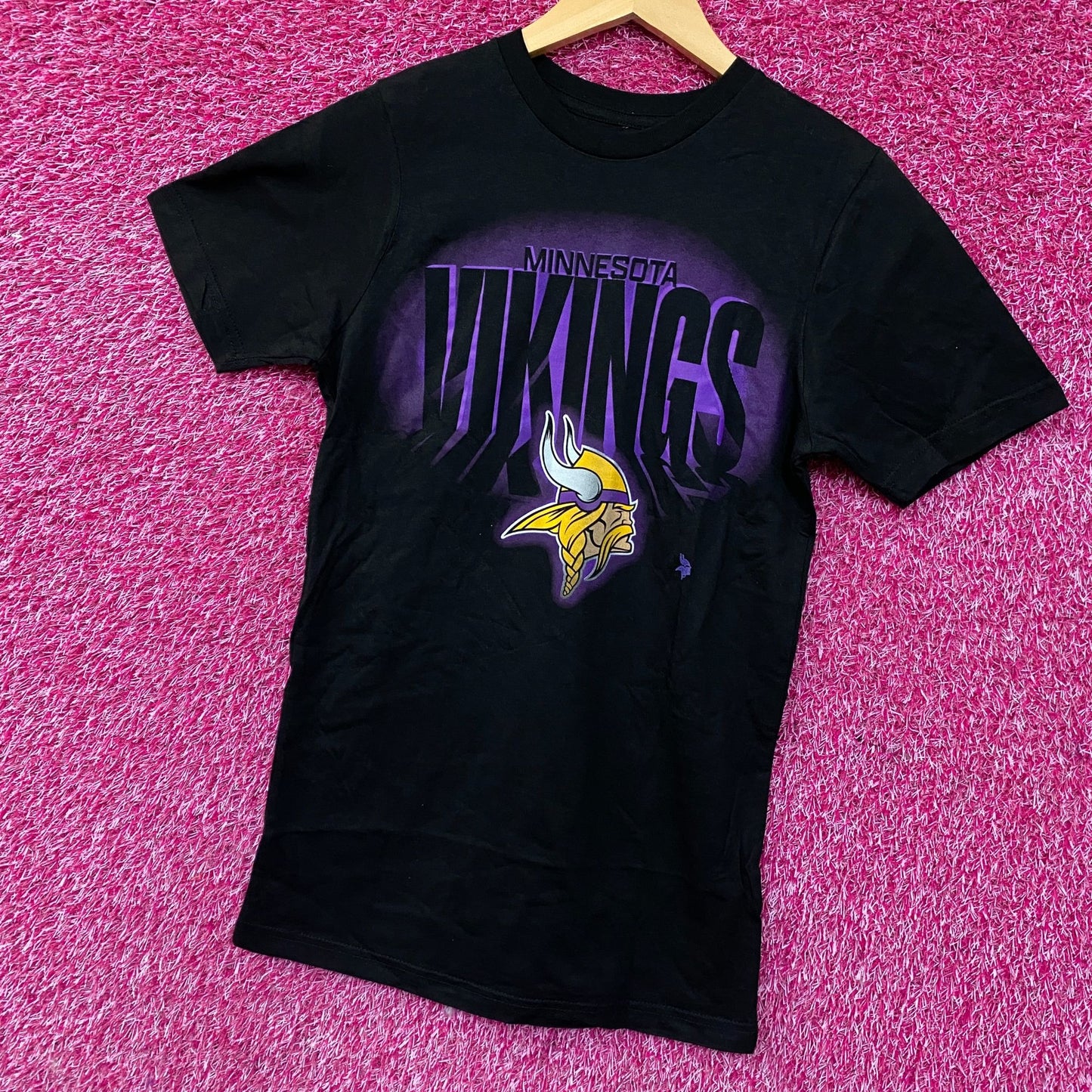 FOCO NFL Minnesota Vikings Logo Graphic T-Shirt Small