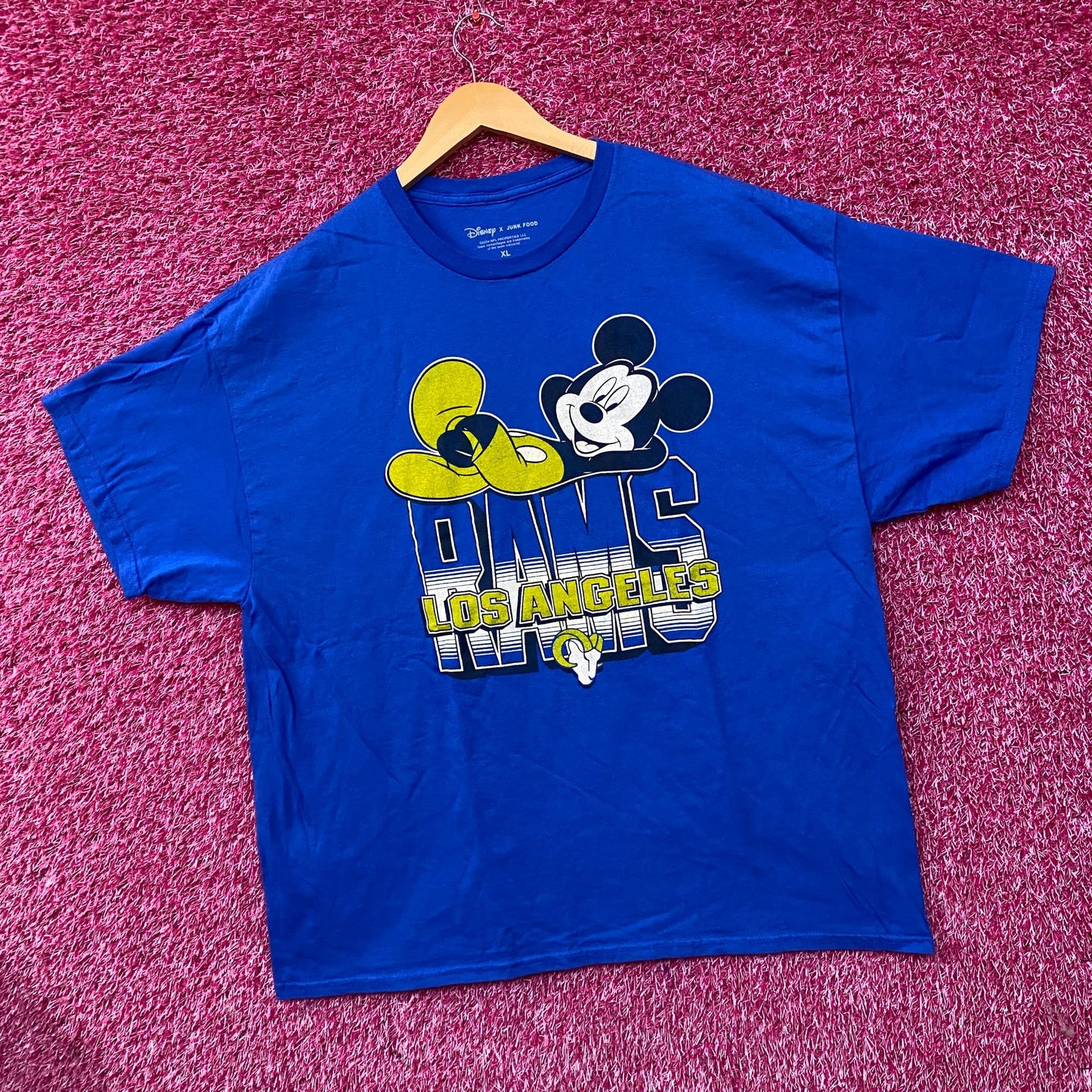 Junk Food x NFL DInsey Mickey Mouse Kick Back Los Angeles Rams T-Shirt XL