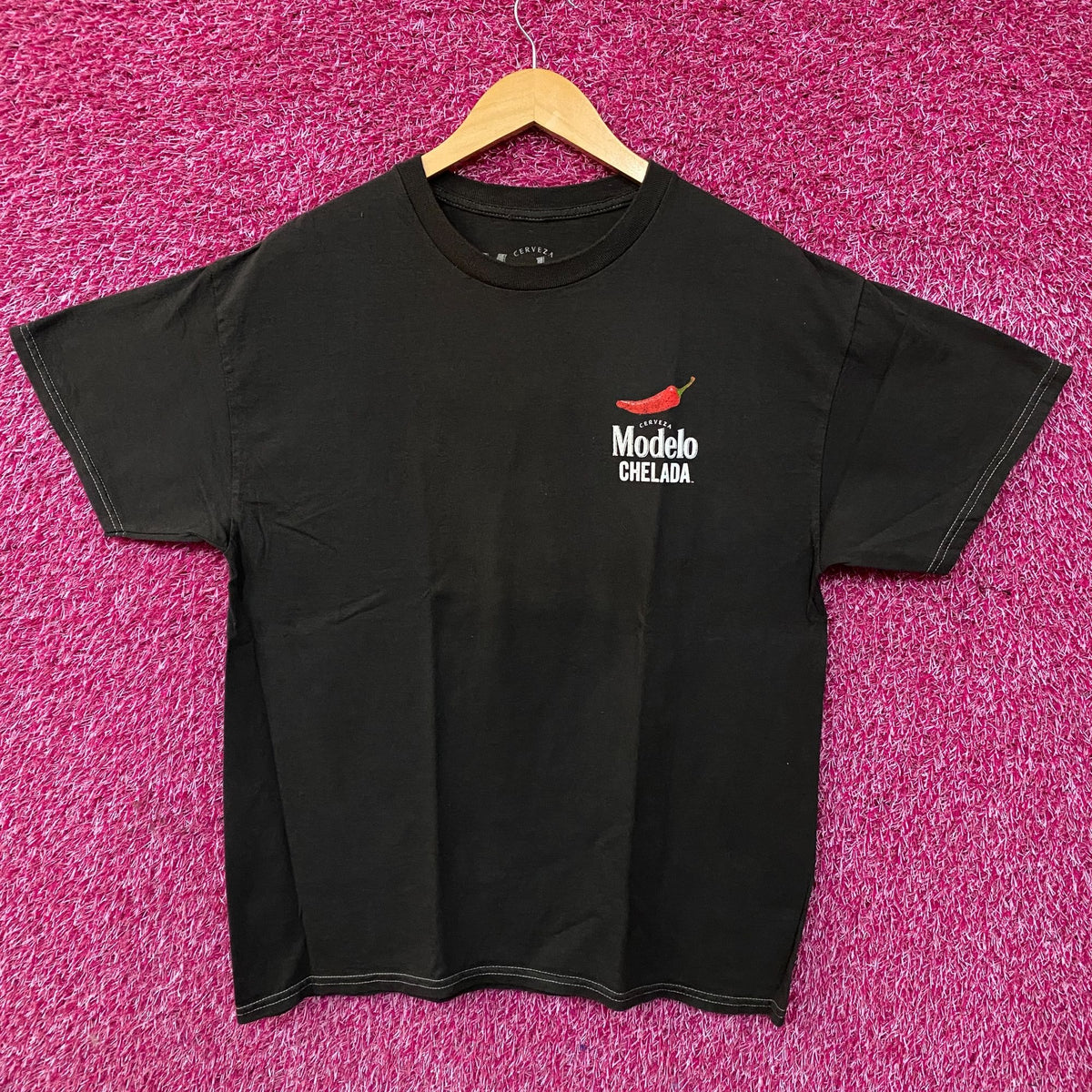 Modelo Chelada Tshirt size Medium