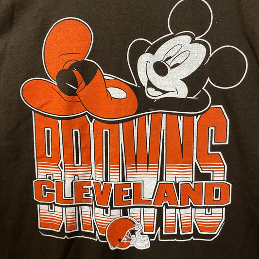 Junk Food x NFL Disney Mickey Mouse Kick Back Browns Cleveland Brown Shirt Small