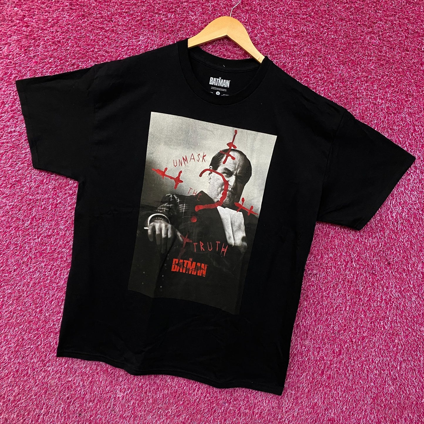 The Batman "Unmask the Truth" Penguin Poster Graphic T-Shirt XL