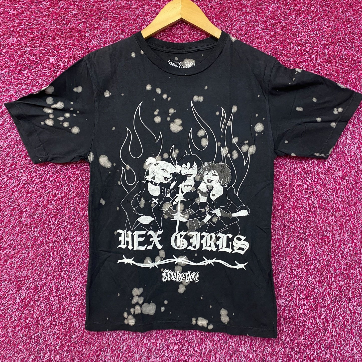 Scooby-Doo Hex Girls Bleach Wash T-Shirt Small